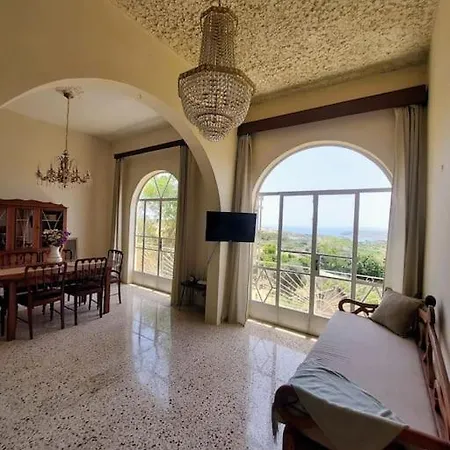 Wilga Summit B アパート *